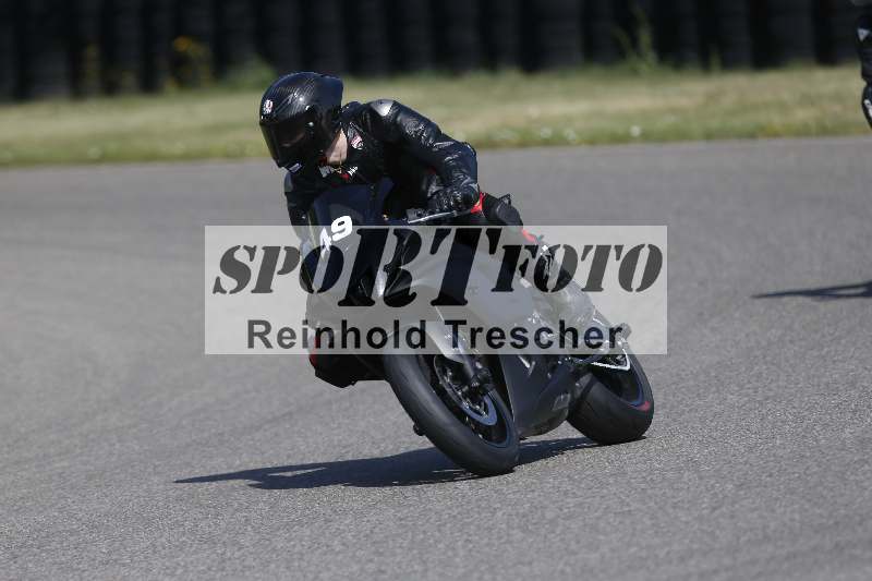 /21 17.06.2026  Ducati Schweiz Track Warmup ADR/Gruppe blau/49